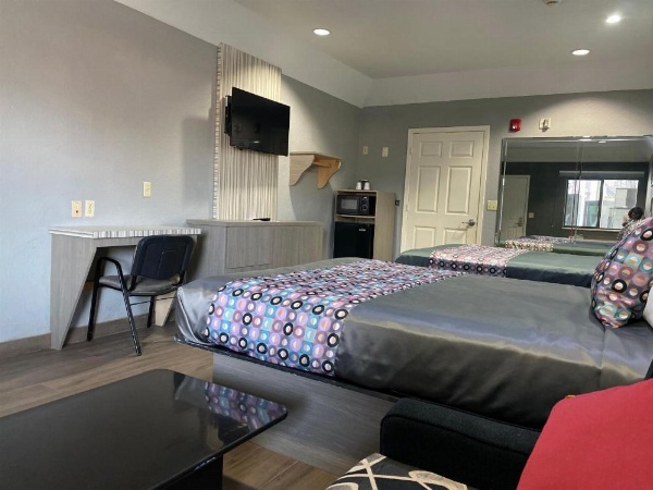 Island Suites Hobby Airport image 48