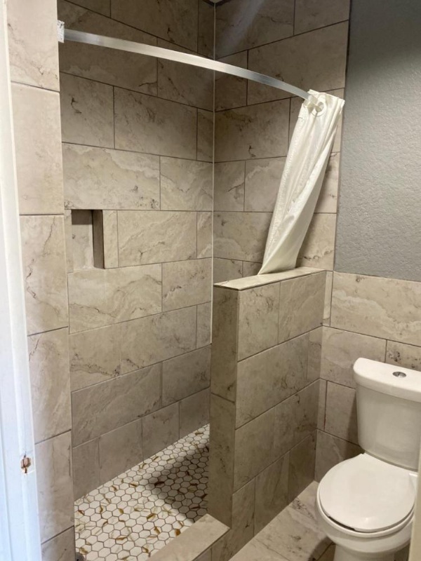 Island Suites Hobby Airport image 6
